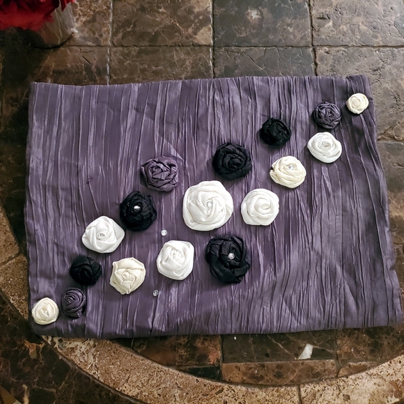 Dark gray handmade silk pillow case with black white rosettes & rhinestones NEW - Picture 2 of 4